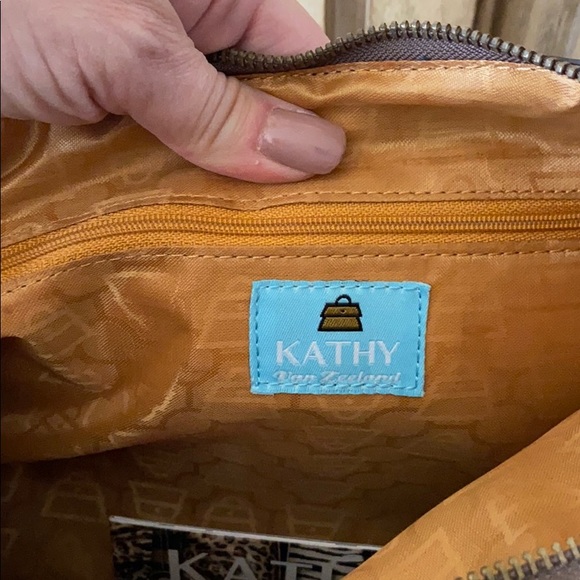 Kathy Van Zeeland bag - Picture 3 of 4